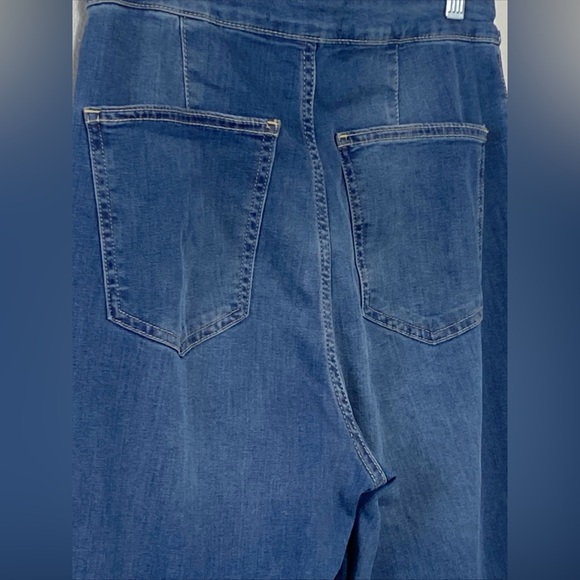 We The Free Penny Pull-On Flare Jeans Size 30 Made in Turkey - Picture 10 of 14